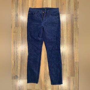 Ann Taylor Size 6 Jean style velvet pants in very good preowned condition